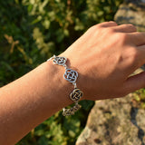 Open Knot Link Bracelet